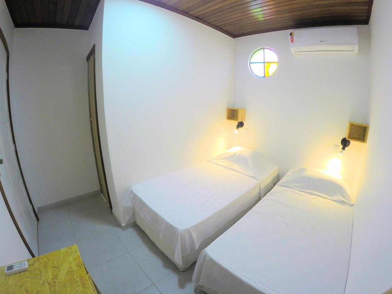 Hostel Da Milla Presidente Figueiredo Ngoại thất bức ảnh