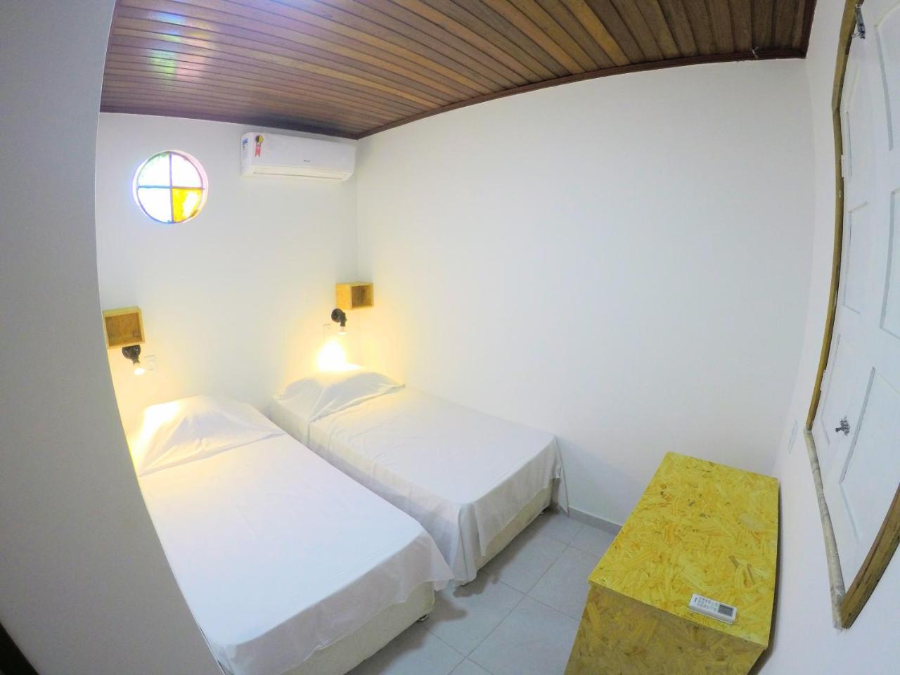 Hostel Da Milla Presidente Figueiredo Ngoại thất bức ảnh