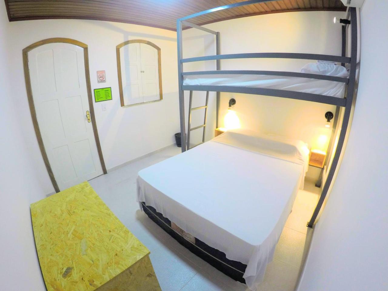 Hostel Da Milla Presidente Figueiredo Ngoại thất bức ảnh